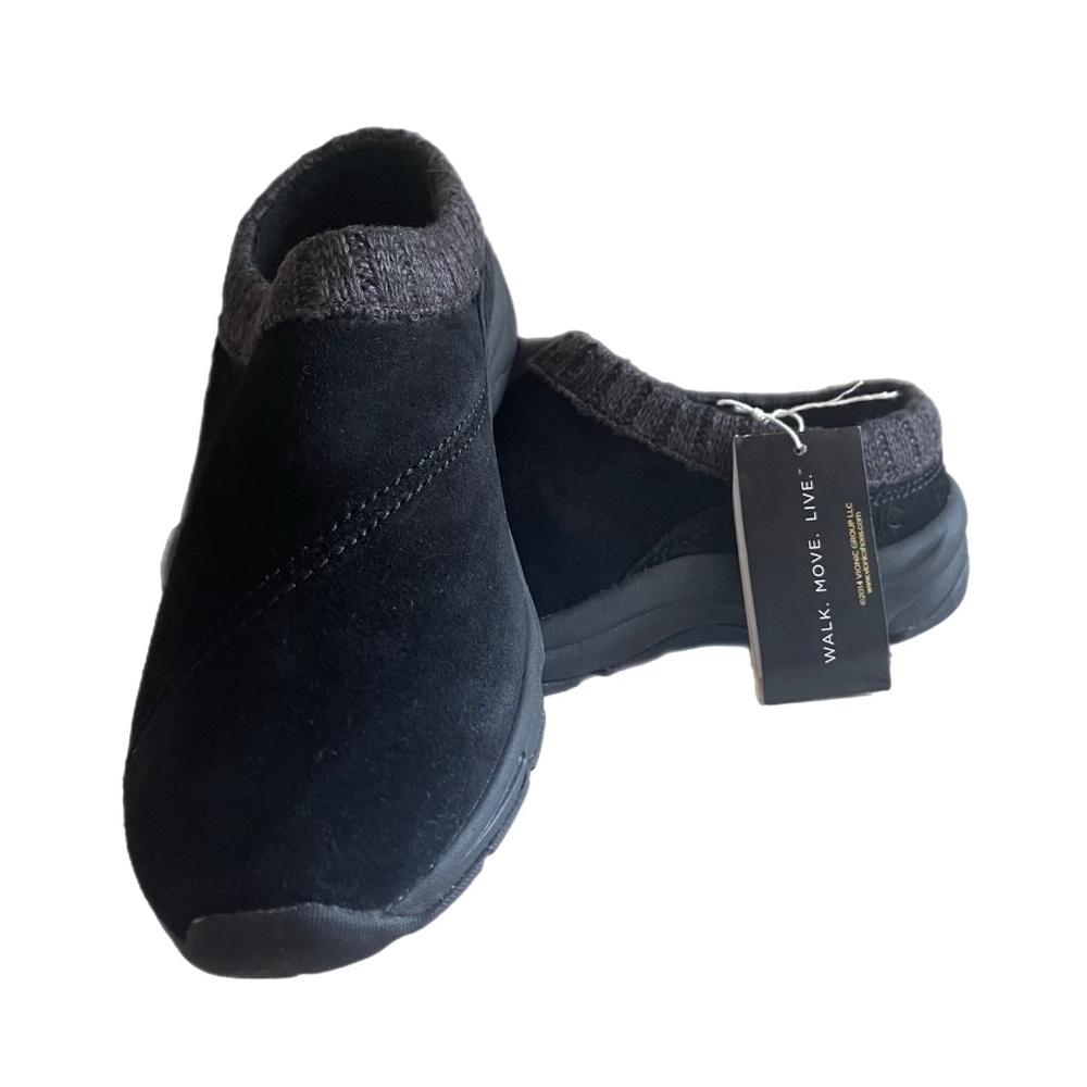 NEW- Vionic Orthotic Water-Resistant Clogs w/ Knit Collar